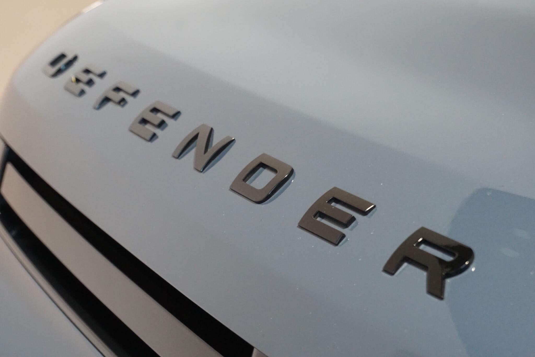 Land Rover Defender 90 3.0 D250 MHEV X-Dynamic HSE SUV 3dr Diesel Auto 4WD Euro 6 (s/s) (250 ps)